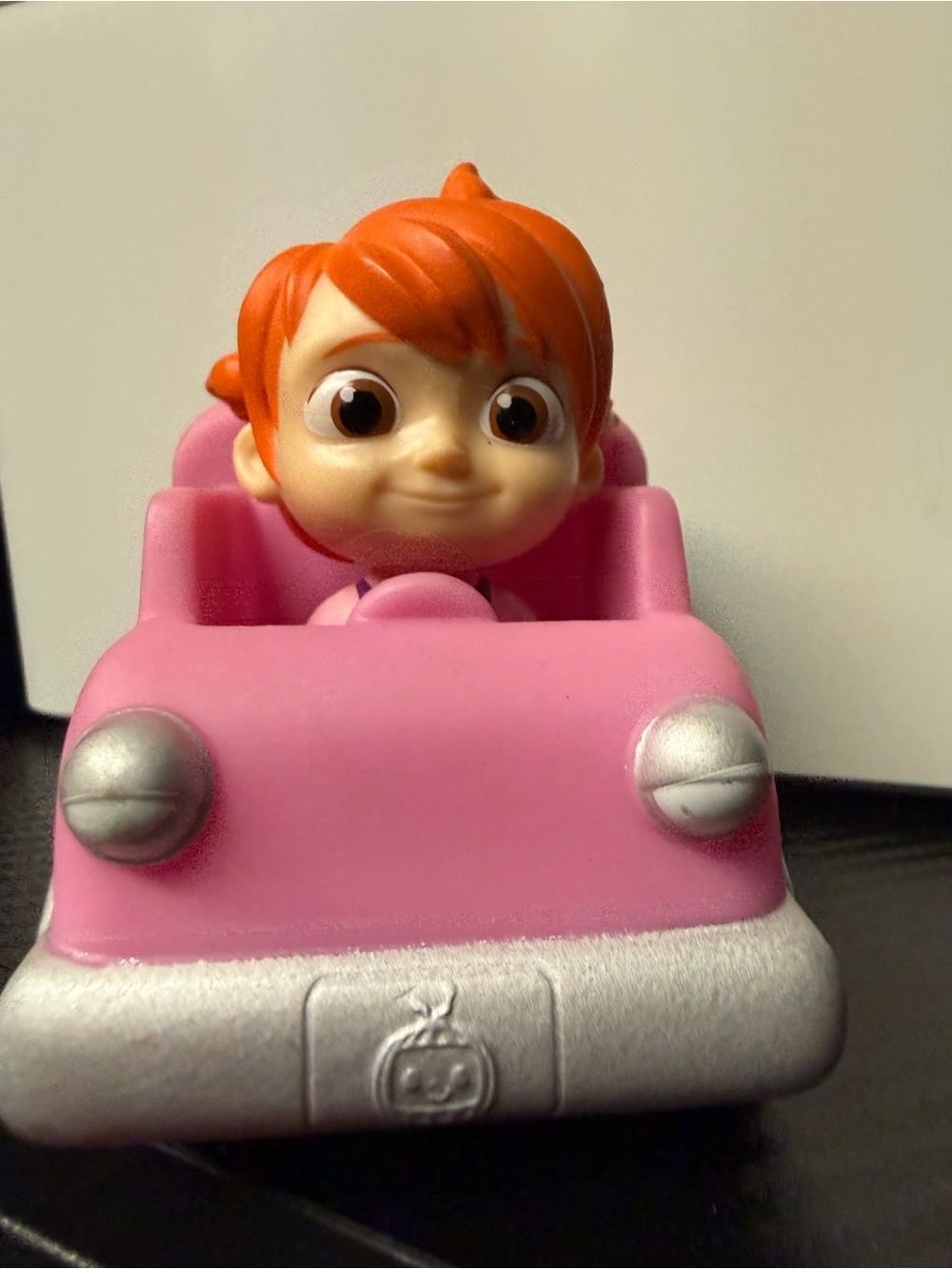 CoComelon YoYo Pink Ice Cream Truck Vehicle 2020 Jazwares